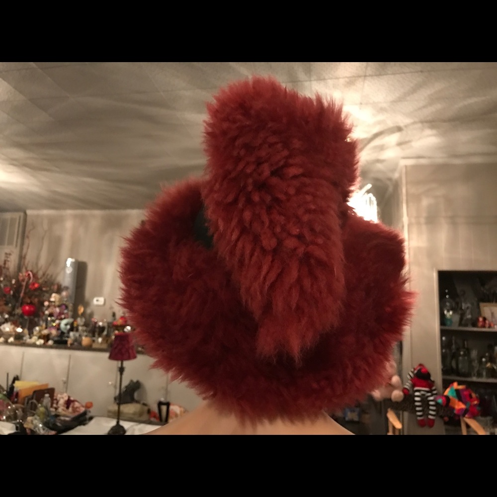 Shearling Hat - Picture 3 of 7